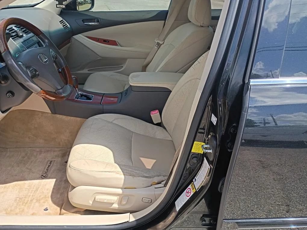 Used 2011 Lexus ES 350 FWD image 9