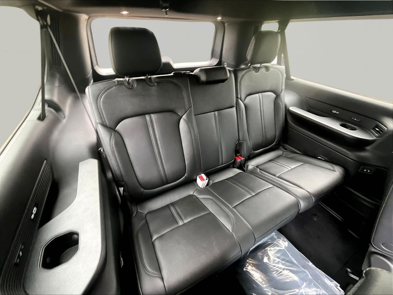 New 2026 Jeep Grand Wagoneer L Limited AWD/4WD image 20