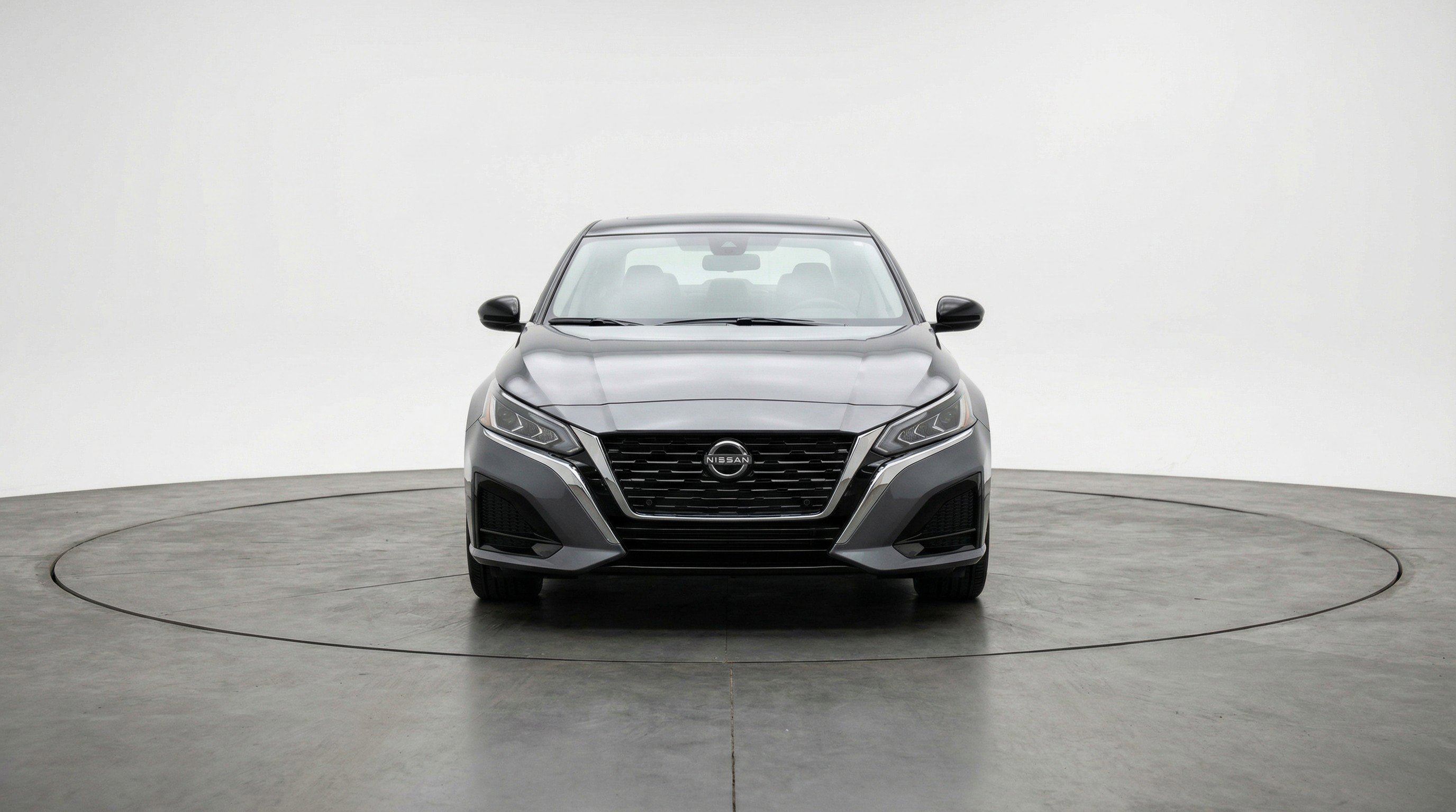 Used 2025 Nissan Altima 2.5 SV image 2