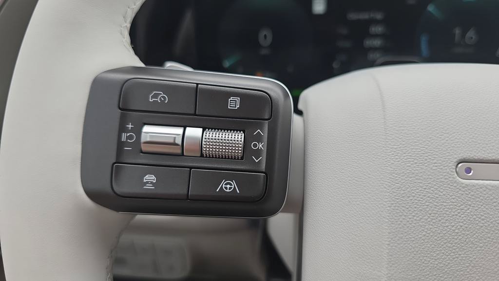 New 2026 Hyundai Palisade SEL Premium FWD image 24