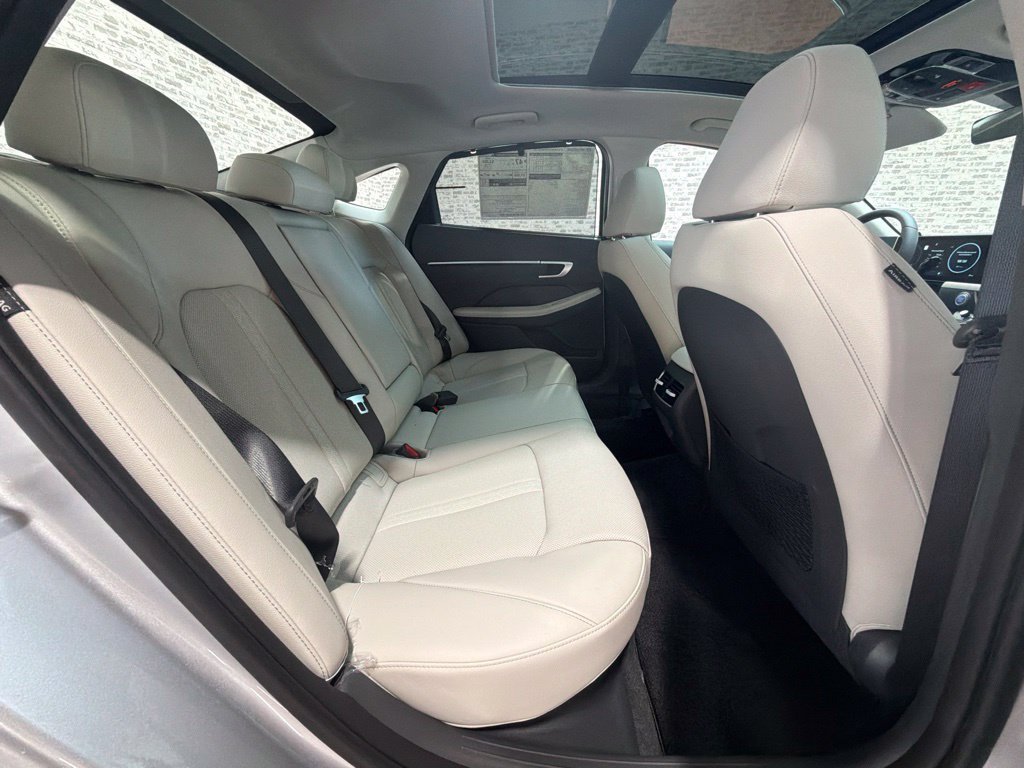 New 2026 Hyundai Sonata Limited FWD image 15
