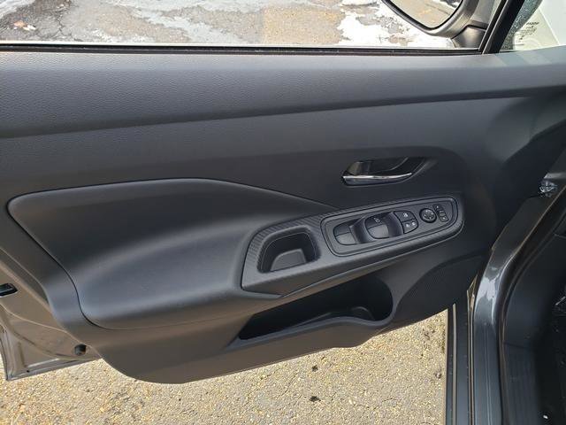 New 2025 Nissan Versa SV w/ Trunk Package FWD image 11