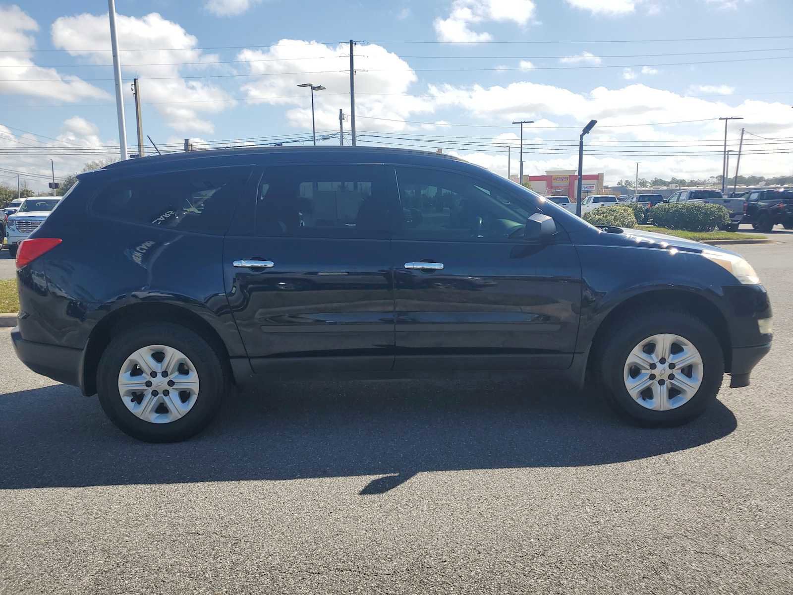 Used 2012 Chevrolet Traverse LS image 7