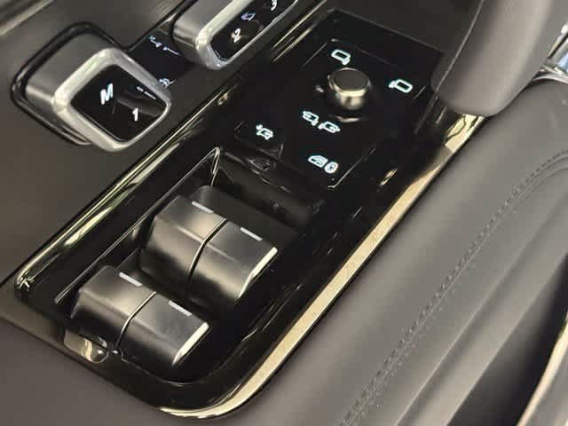 New 2027 Land Rover Range Rover Sport Dynamic SE AWD/4WD image 23