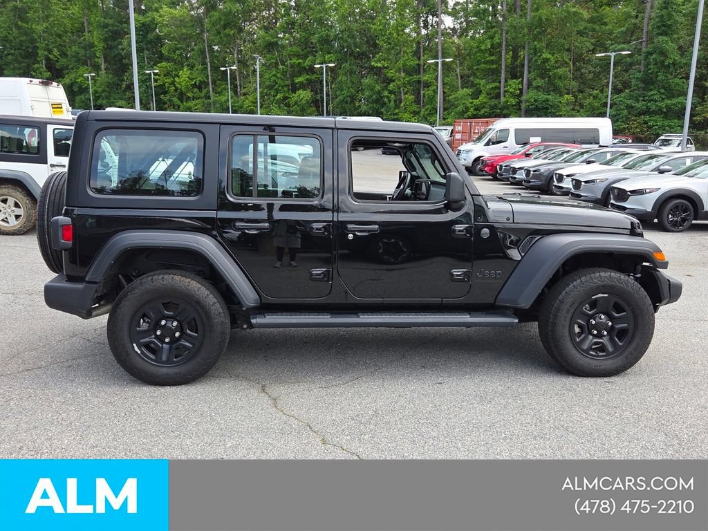 Used 2025 Jeep Wrangler Unlimited Sport AWD/4WD image 15