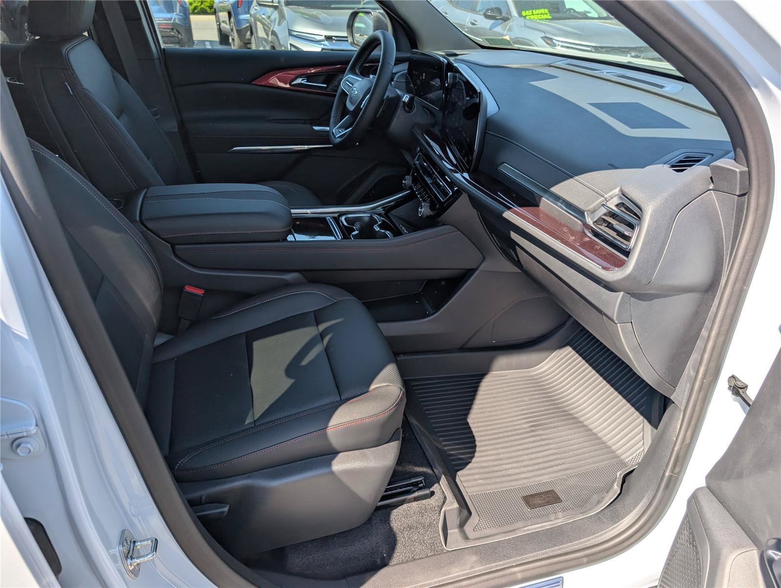 New 2026 Chevrolet Traverse Z71 w/ Driver Confidence Package AWD/4WD image 7