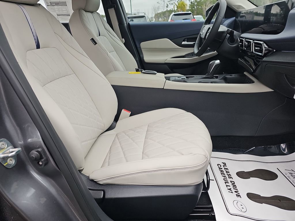 New 2026 Nissan Sentra SL w/ Floor Mat Package image 12