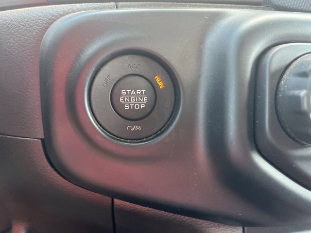 Used 2023 Jeep Gladiator Mojave w/ Cold Weather Group image 27