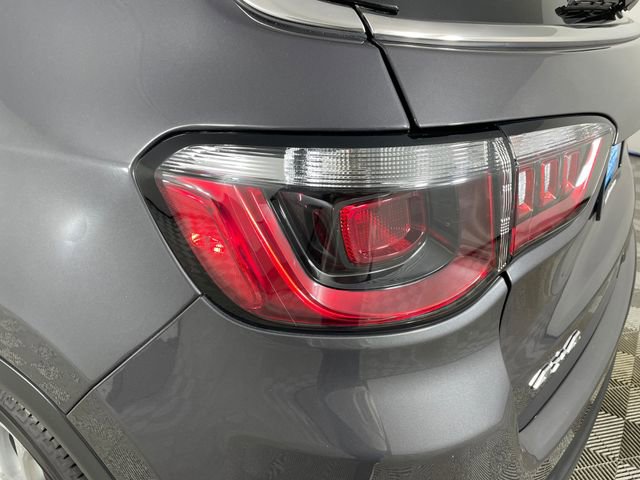 Used 2024 Jeep Compass Latitude image 19