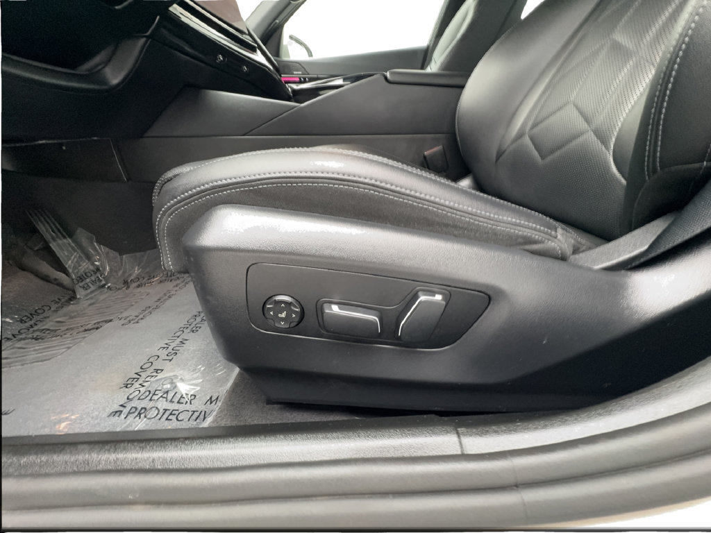 Used 2024 BMW 530i w/ Premium Package RWD image 30