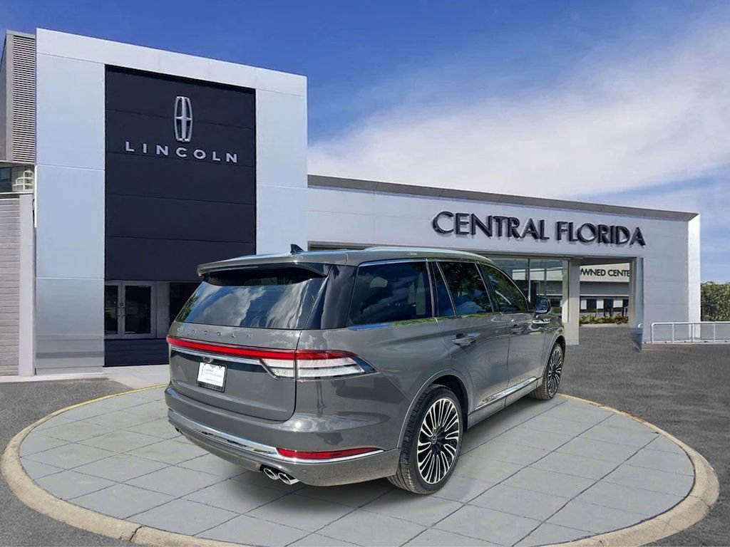 Used 2023 Lincoln Aviator Black Label image 3