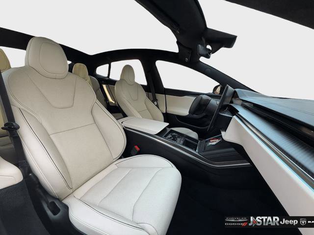 Used 2022 Tesla Model S Plaid image 15