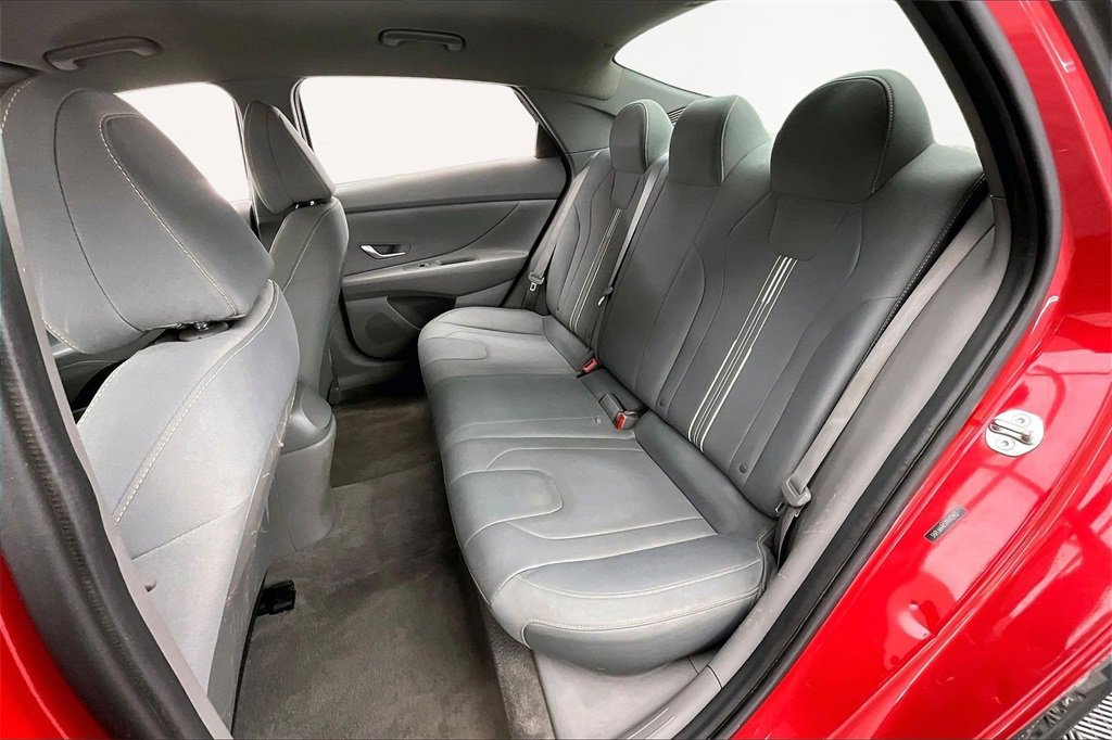 Used 2023 Hyundai Elantra SEL image 26