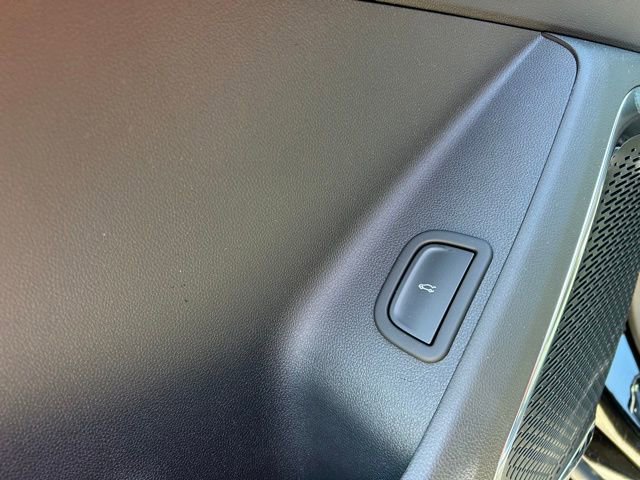 New 2026 Chevrolet Traverse RS w/ LPO, Floor Liner Package image 30