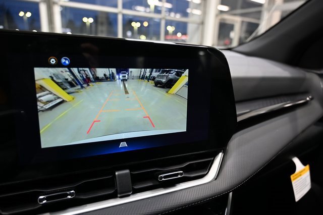 New 2026 Chevrolet Equinox LT w/ Convenience Package II image 16