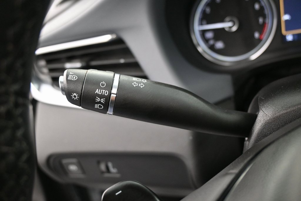 Used 2023 Buick Enclave Essence w/ Experience Buick Package image 18