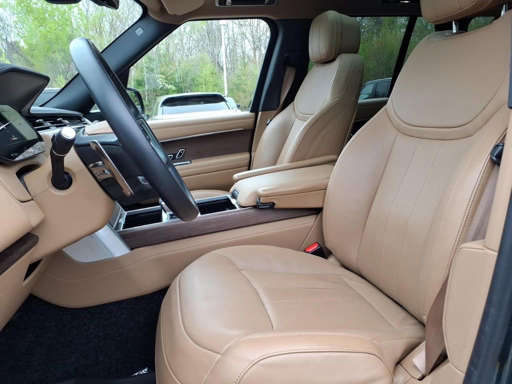 Used 2024 Land Rover Range Rover SE AWD/4WD image 15