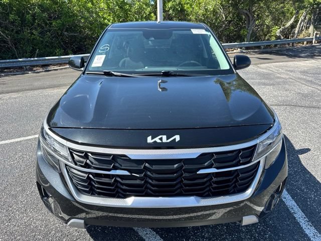 Used 2024 Kia Seltos LX AWD/4WD video 2