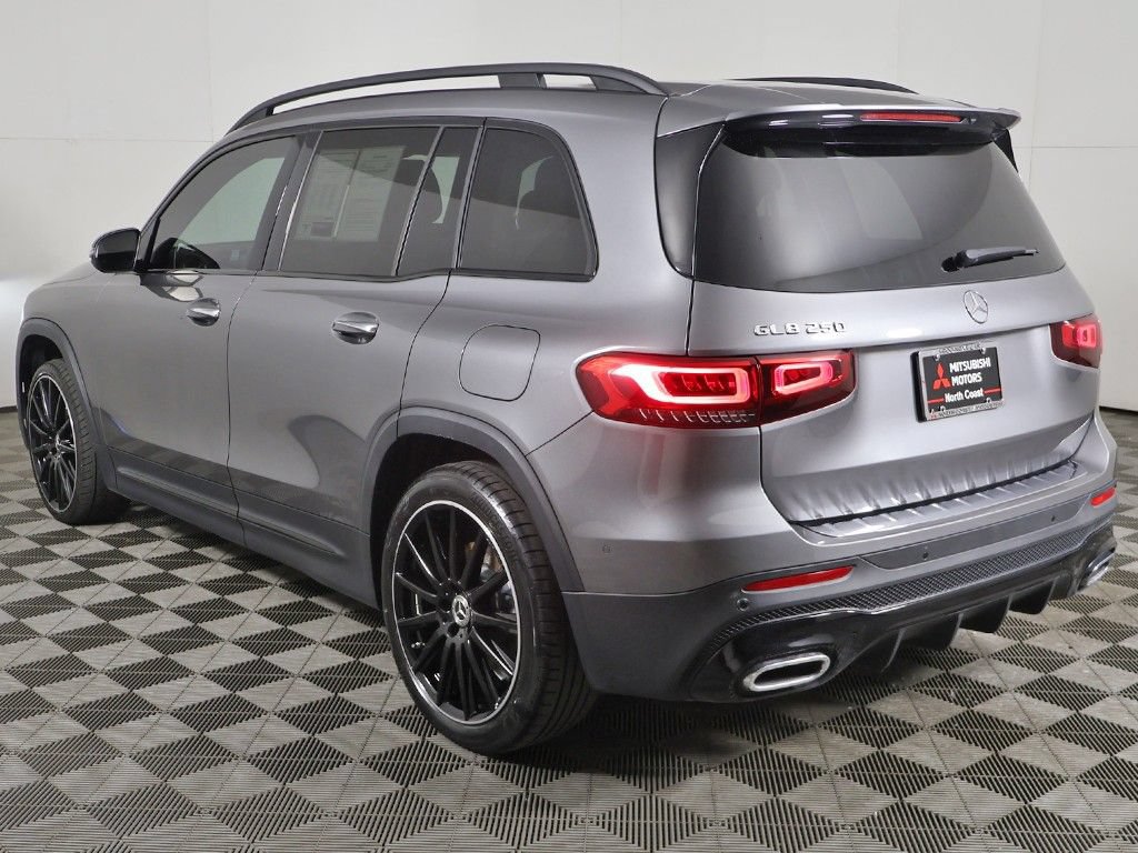 Used 2023 Mercedes-Benz GLB 250 w/ AMG Line image 8