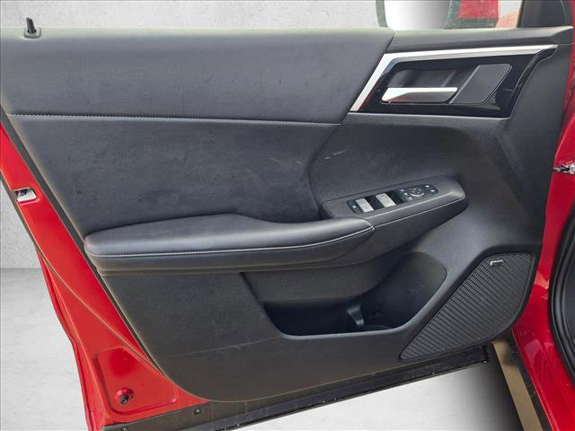 Used 2025 Mitsubishi Outlander SE AWD/4WD image 11