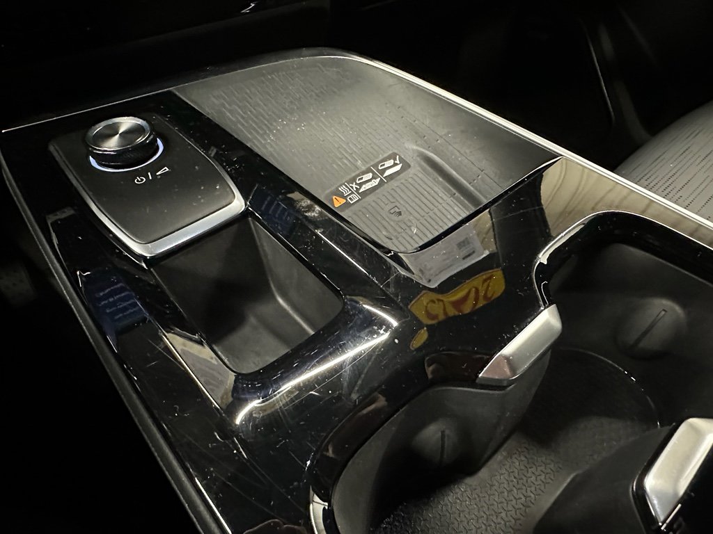 Used 2025 Buick Enclave Sport Touring image 39