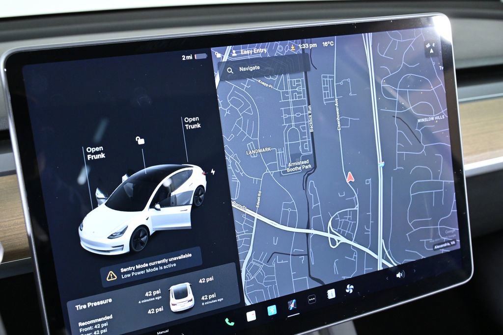 Used 2021 Tesla Model 3 Standard Range Plus image 13