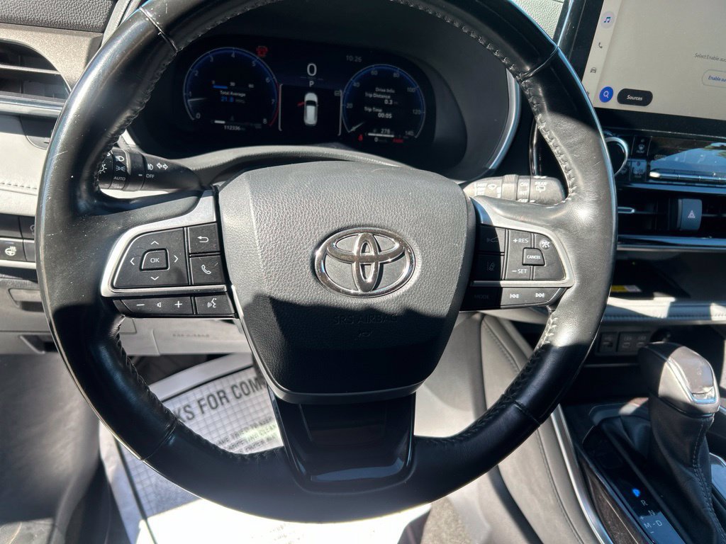 Used 2023 Toyota Highlander Limited AWD/4WD image 26