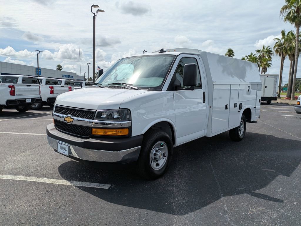 New 2025 Chevrolet Express 3500 w/ Power Convenience Package image 8