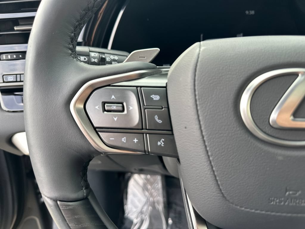 Used 2025 Lexus RX 350h w/ Convenience Package AWD/4WD image 19
