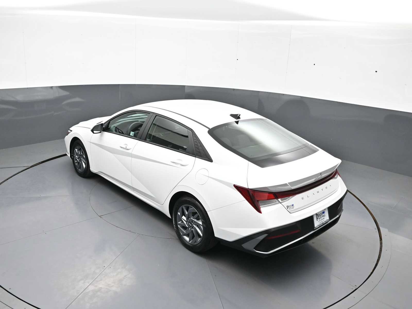 Certified 2024 Hyundai Elantra SEL FWD image 38