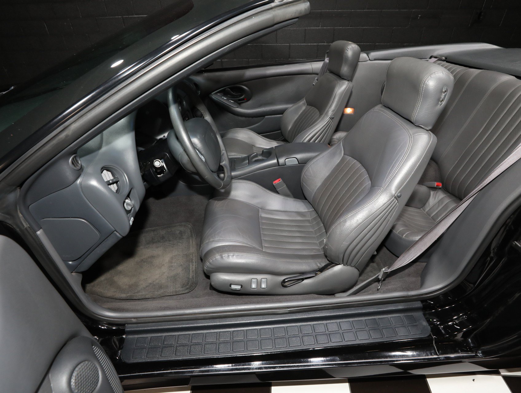 Used 1999 Pontiac Firebird Trans Am RWD image 60