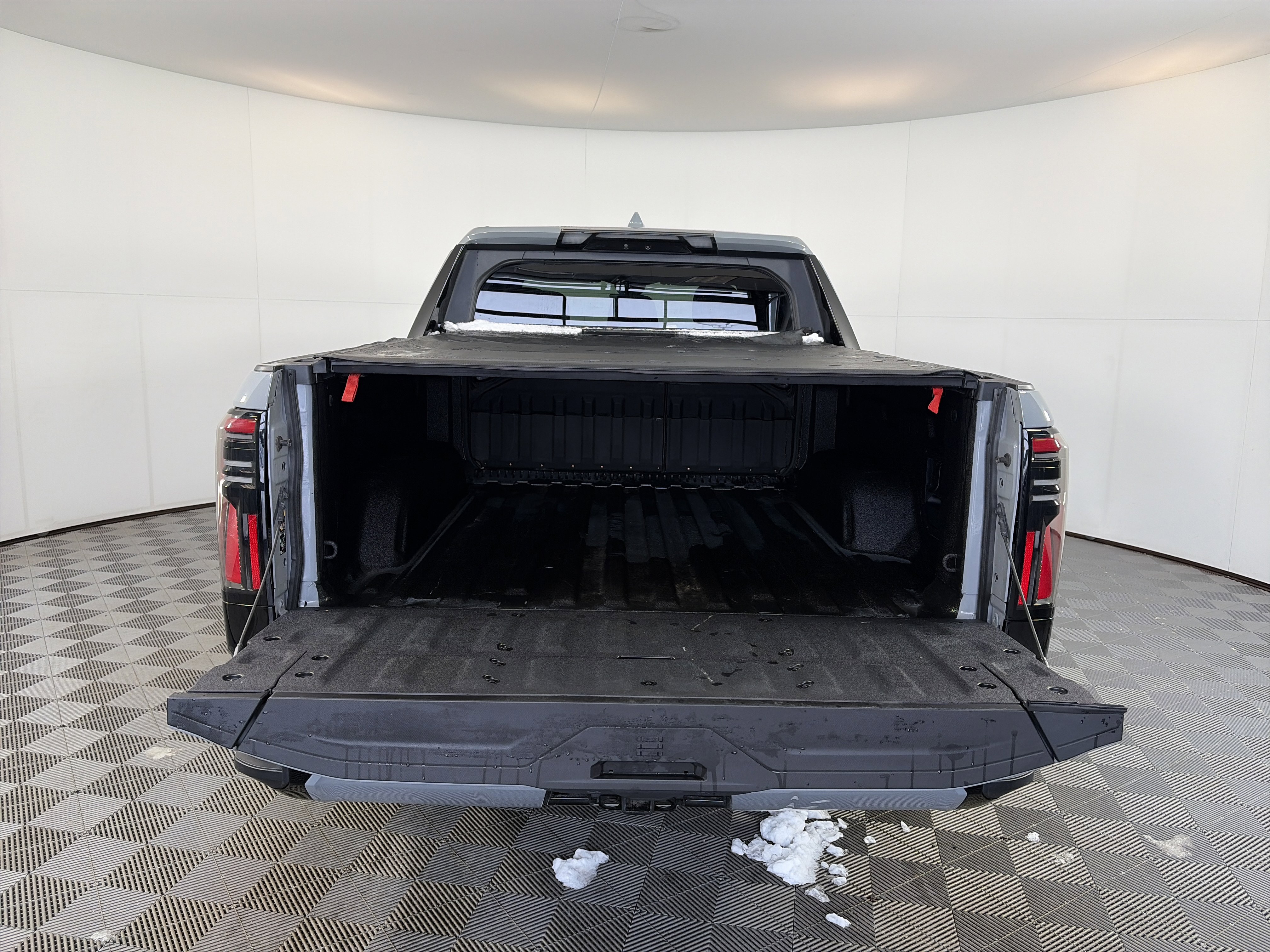 Certified 2024 GMC Sierra EV Denali image 13