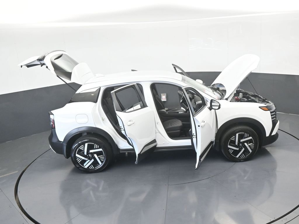 Used 2025 Nissan Kicks SV image 62