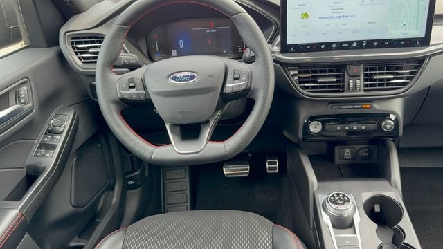 Certified 2024 Ford Escape ST-Line w/ Tech Pack #1 AWD/4WD image 9