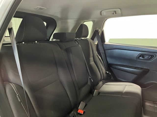 Used 2024 Nissan Rogue S AWD/4WD image 13