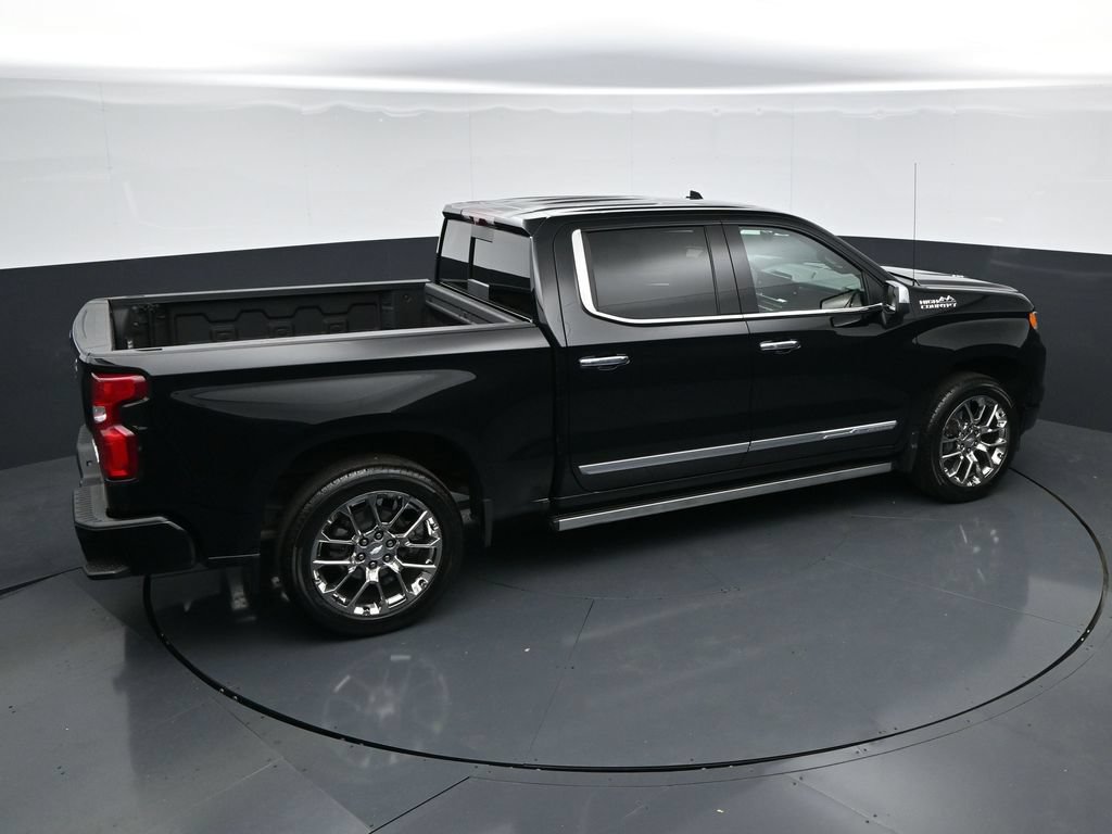 Used 2025 Chevrolet Silverado 1500 High Country AWD/4WD image 52
