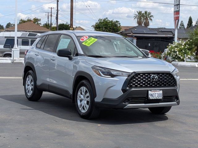 Used 2024 Toyota Corolla Cross L FWD image 3