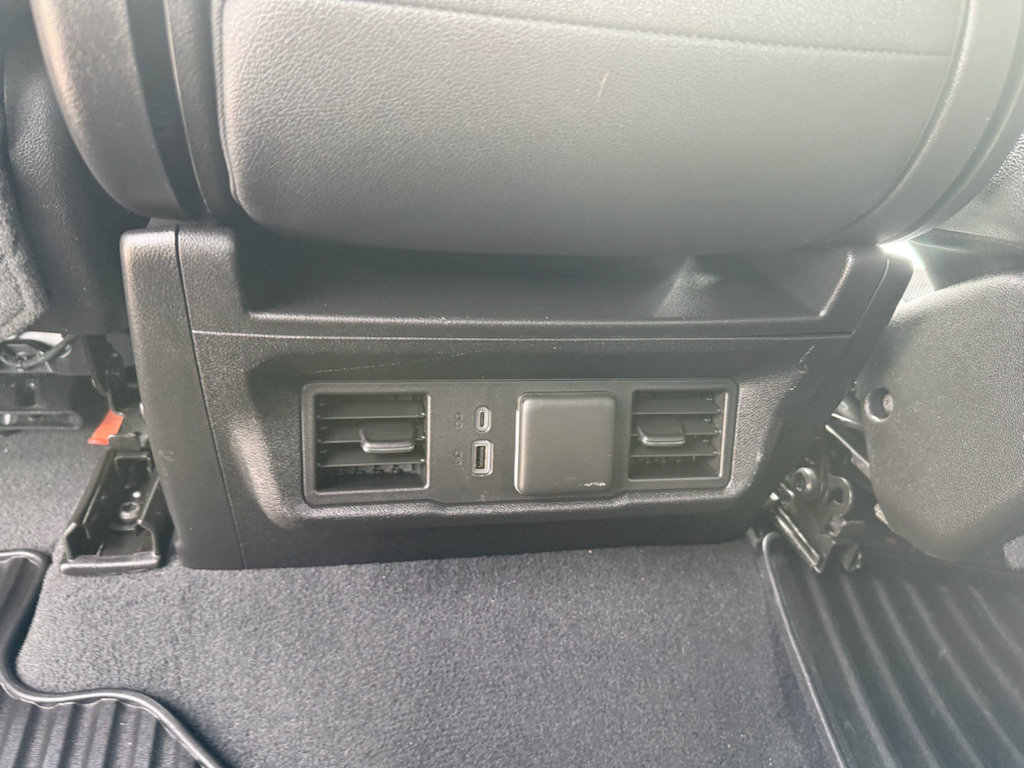 Used 2024 Chevrolet Silverado 3500 LTZ image 21