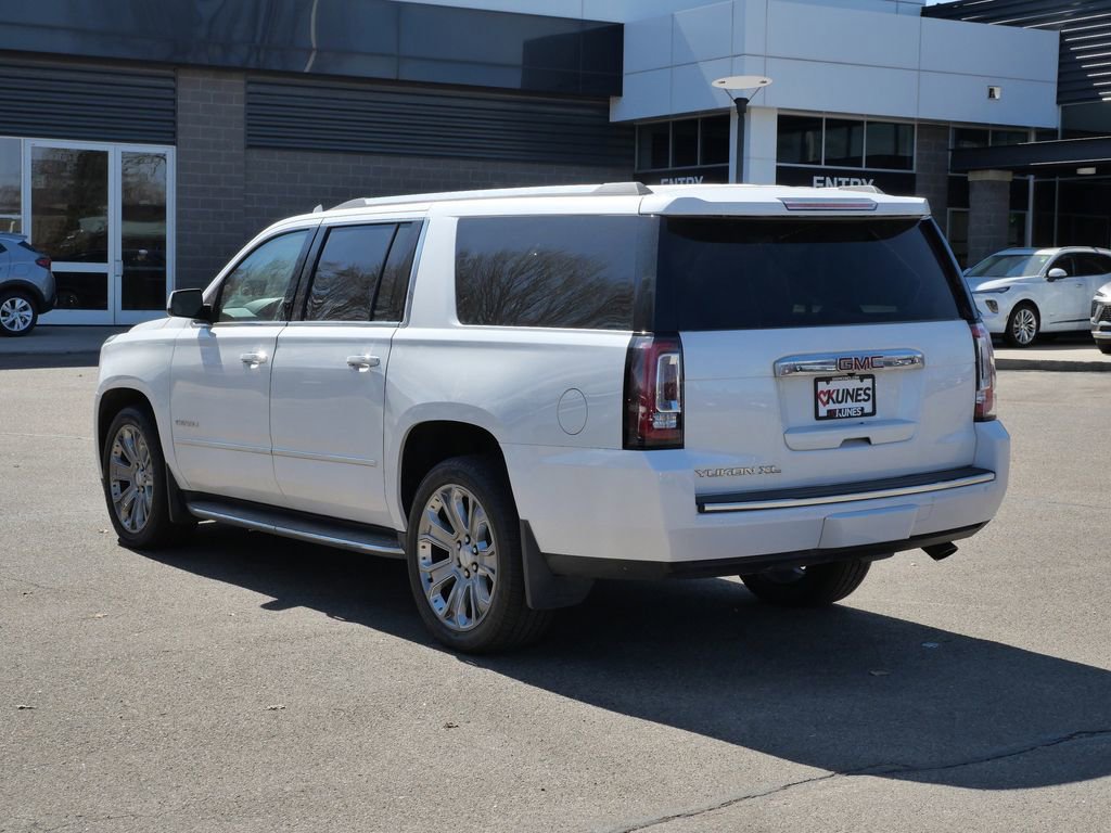 Used 2016 GMC Yukon XL Denali w/ Open Road Package AWD/4WD image 12