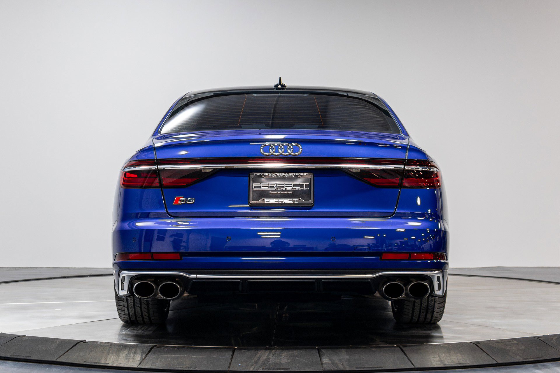 Used 2023 Audi S8 image 44