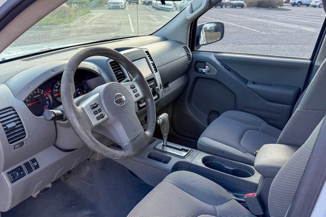 Used 2019 Nissan Frontier SV image 12