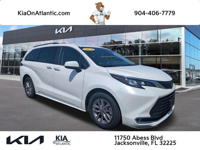 Used 2024 Toyota Sienna XLE