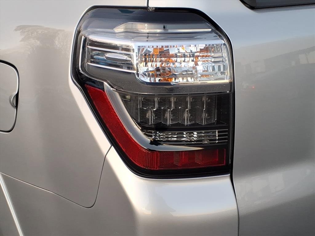 Used 2023 Toyota 4Runner Limited image 9