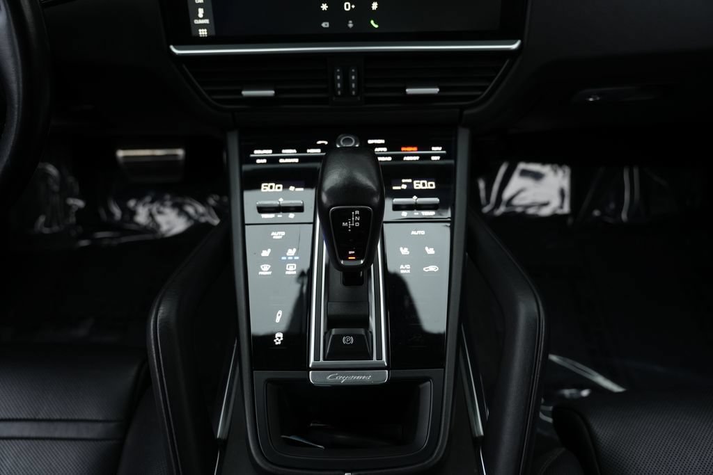 Used 2019 Porsche Cayenne Turbo AWD/4WD image 49