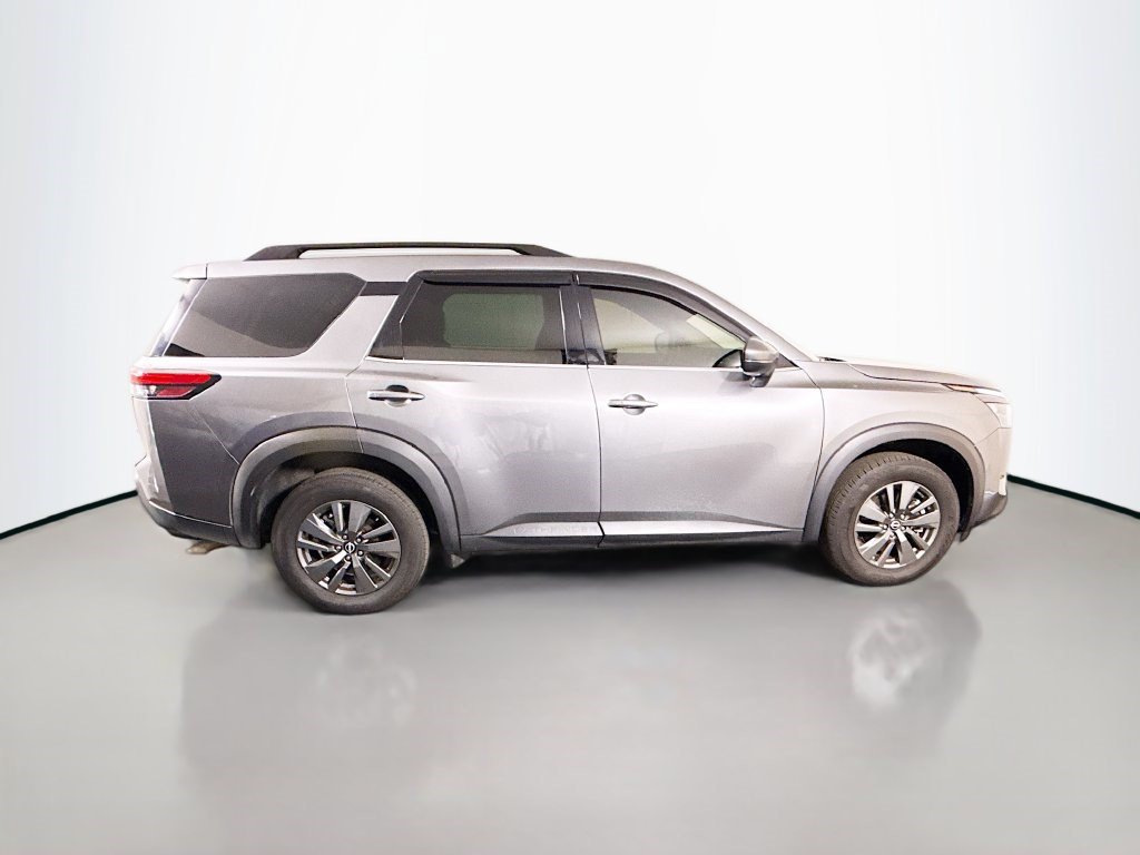 Used 2024 Nissan Pathfinder SV FWD image 11