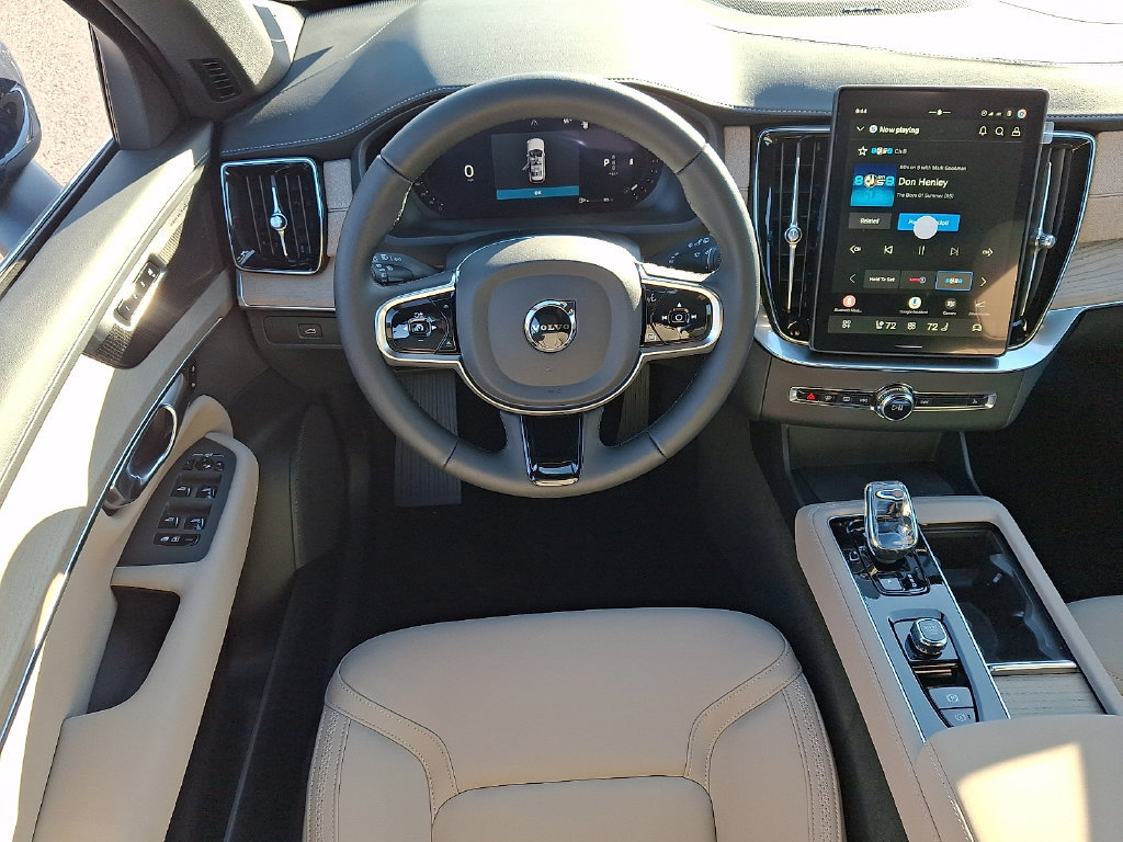 New 2027 Volvo XC90 B6 Plus AWD/4WD image 9