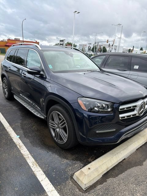Used 2022 Mercedes-Benz GLS 450 4MATIC image 3