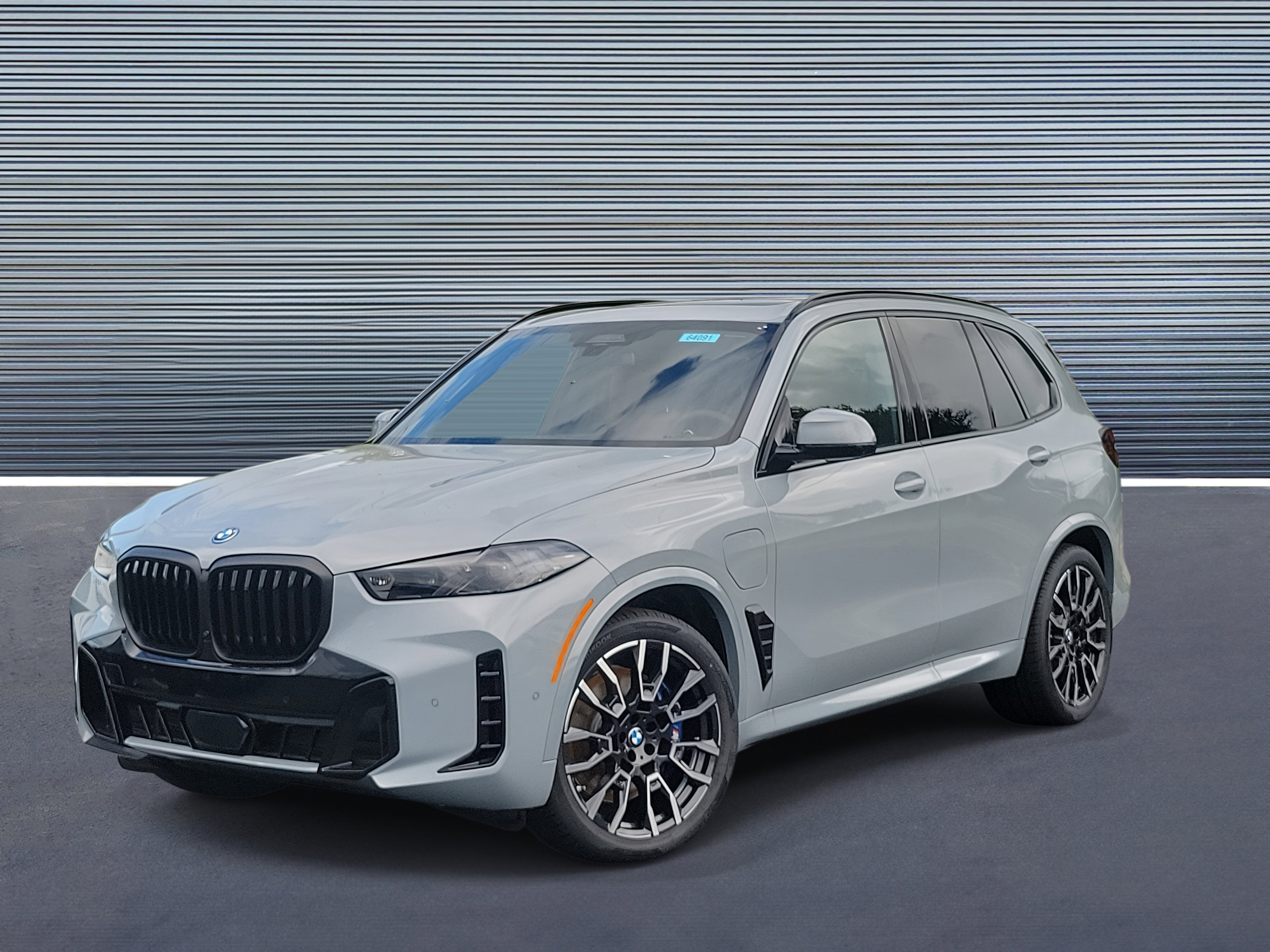 New 2026 BMW X5 xDrive50e w/ M Sport Package