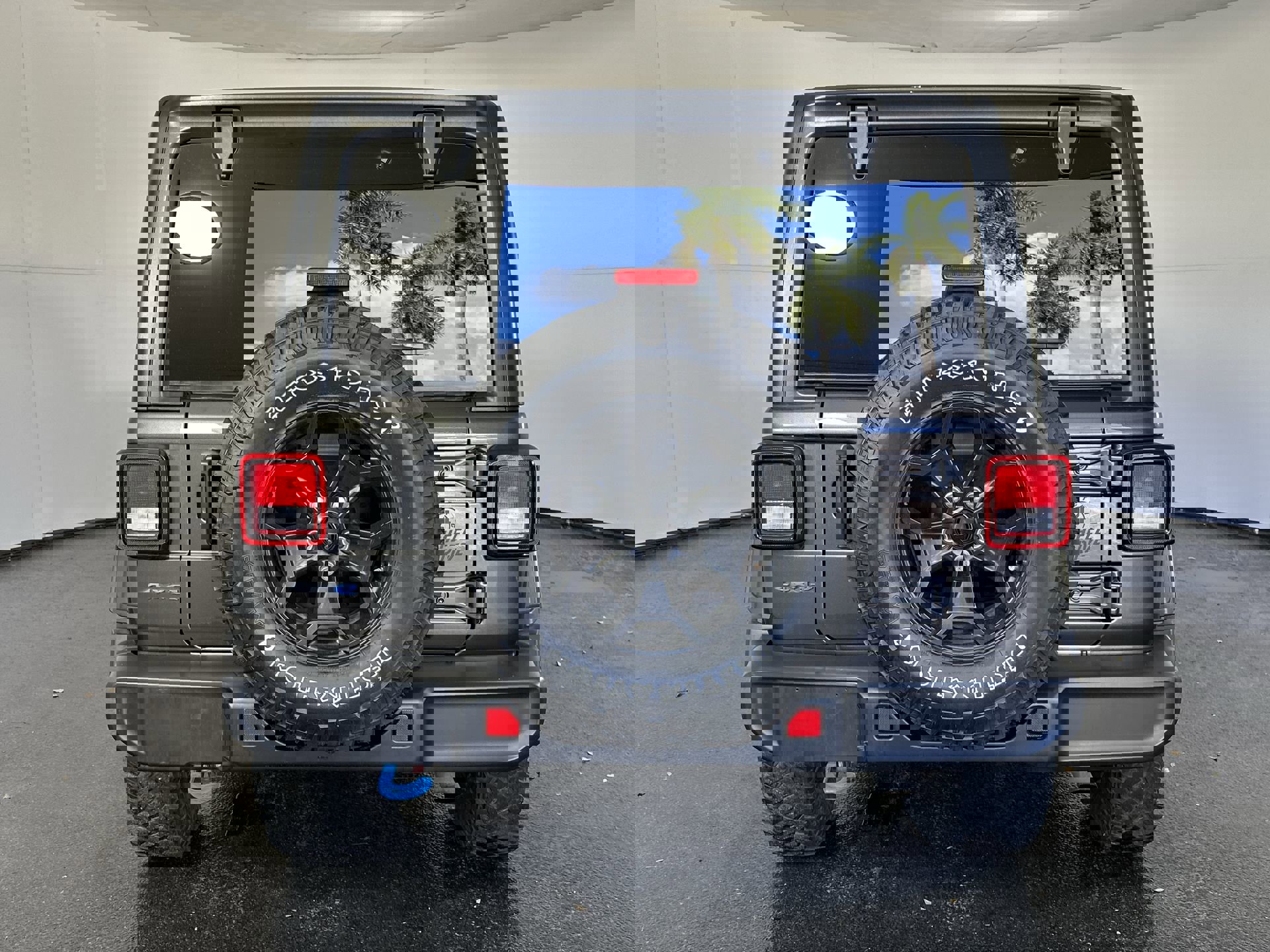 Used 2023 Jeep Wrangler Unlimited w/ Cold Weather Group image 10