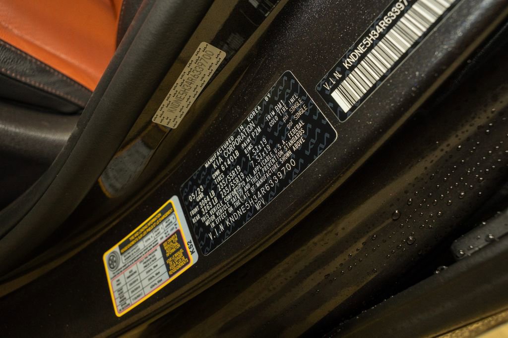 Certified 2024 Kia Carnival SX Prestige image 22